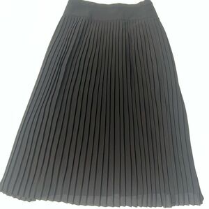 J. Crew Black Pleated Midi Skirt - Size 4 -  Academia Minimalist Luxe Capsule